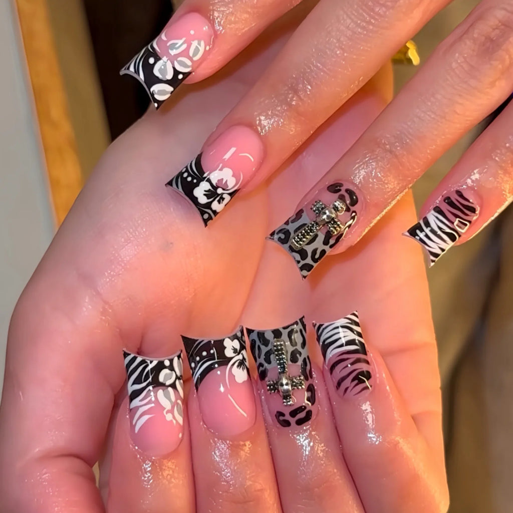 24PCS Duck Press on Nails