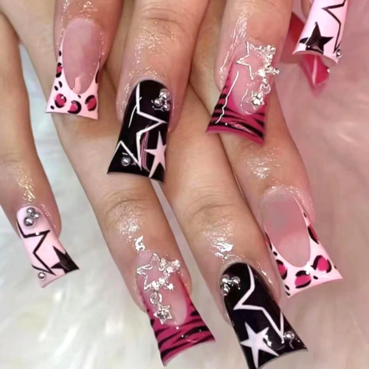 24PCS Duck Press on Nails
