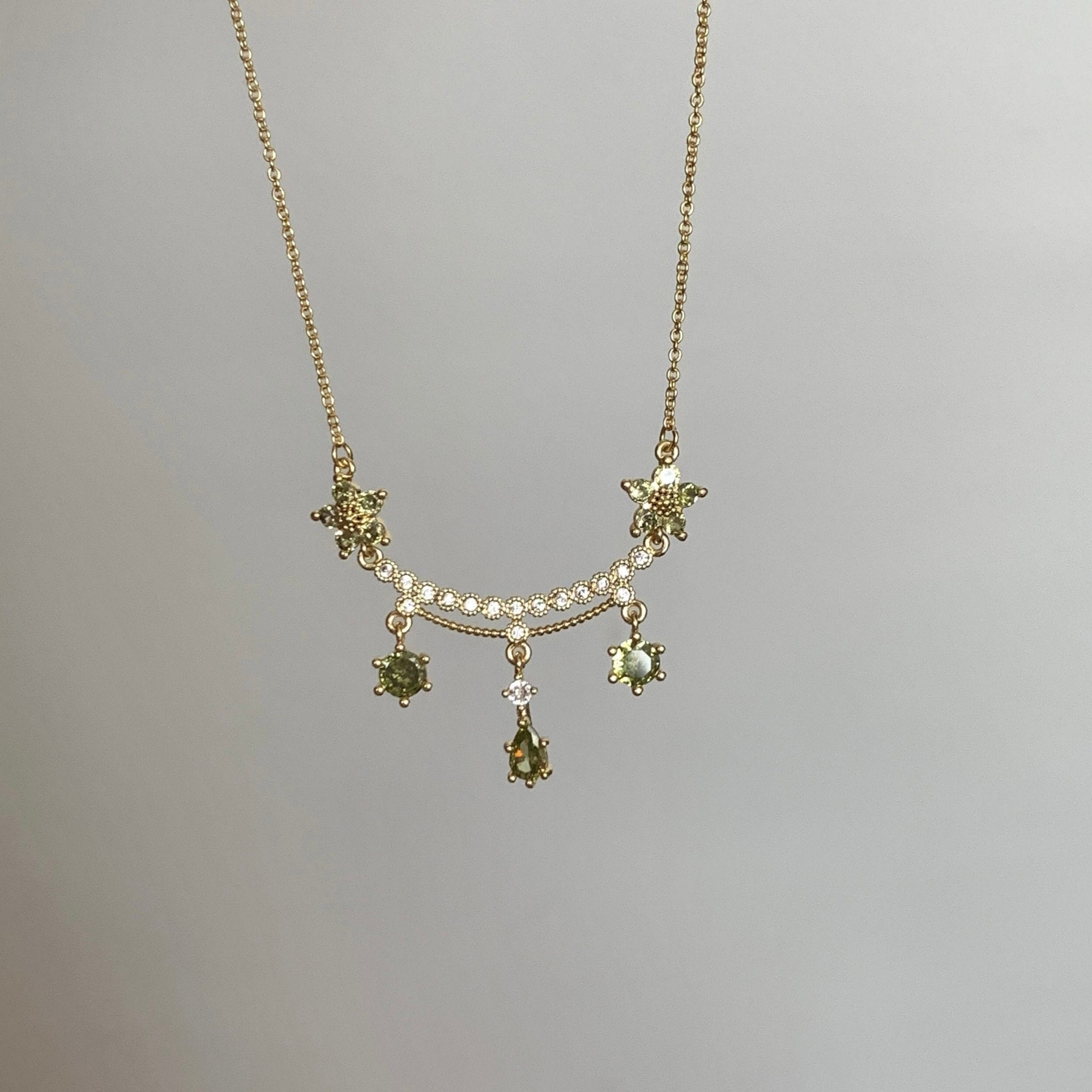Wildflower Serenade Necklace in Green